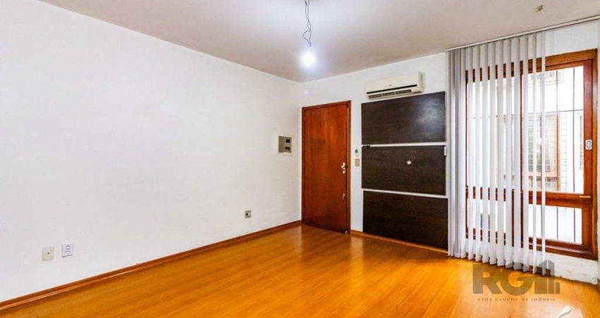 Apartamento com 2 dormitórios e 1 vaga de garagem escriturada  no bairro Rio Bra