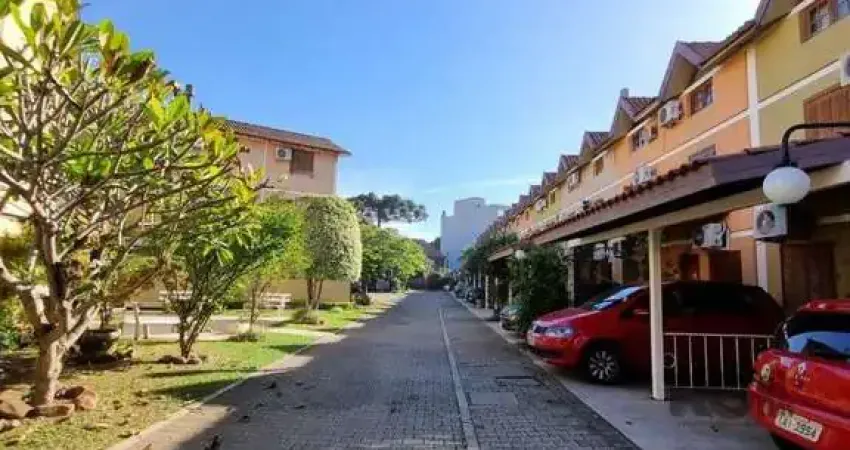 Casa em Condomínio 3 dormitórios à venda Camaquã Porto Alegre/RS