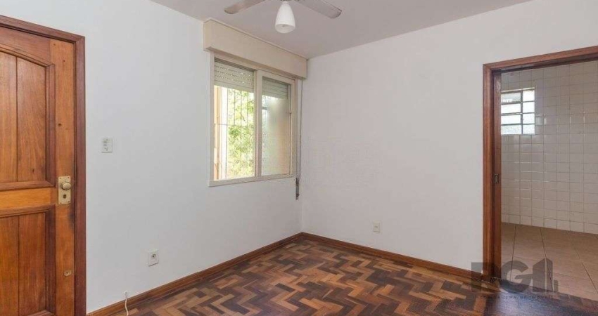 Apartamento com 3 quartos à venda na Rua Carlos Ferreira, 305, Teresópolis, Porto Alegre