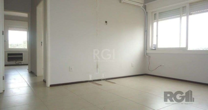 Apartamento de 2 dormitórios e vaga no Jardim do Salso DESOCUPADO