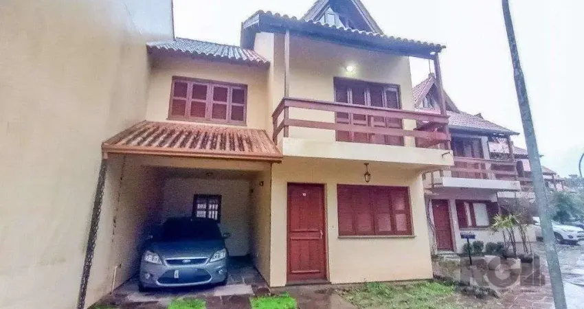Casa Condominio no bairro Guarujá de 3 dormitórios 1 vaga DESOCUPADA