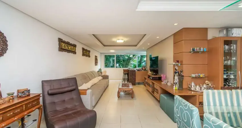 Apartamento no bairro Higienópolis de 3 dormitórios e 2 vagas