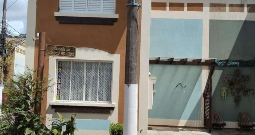 Casa em condomínio de 4 quartos vaga e infra estrutura