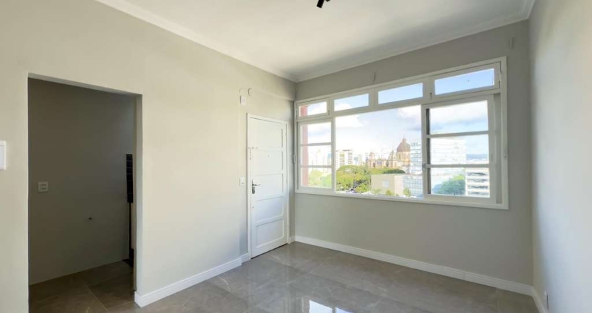 Apartamento totalmente reformado no centro de Porto Alegre