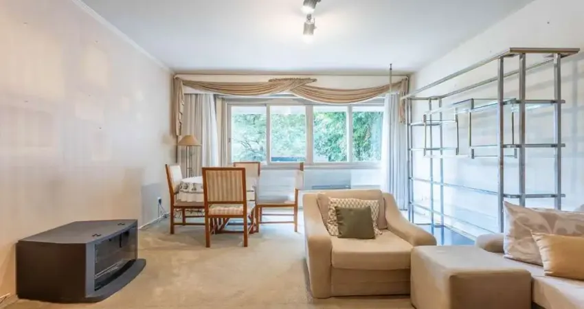 Apartamento mobiliado 3 dormitórios no bairro Petrópolis