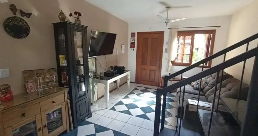 Casa em Condomínio com 96m² e 3 dormitórios no bairro Tristeza em Porto Alegre.