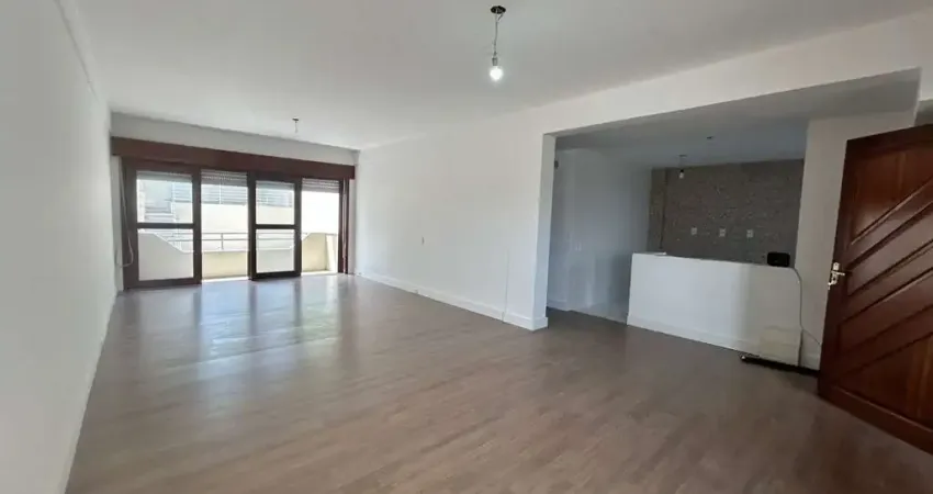 Apartamento 2 dormitórios no bairro Medianeira em Porto Alegre para Alugar