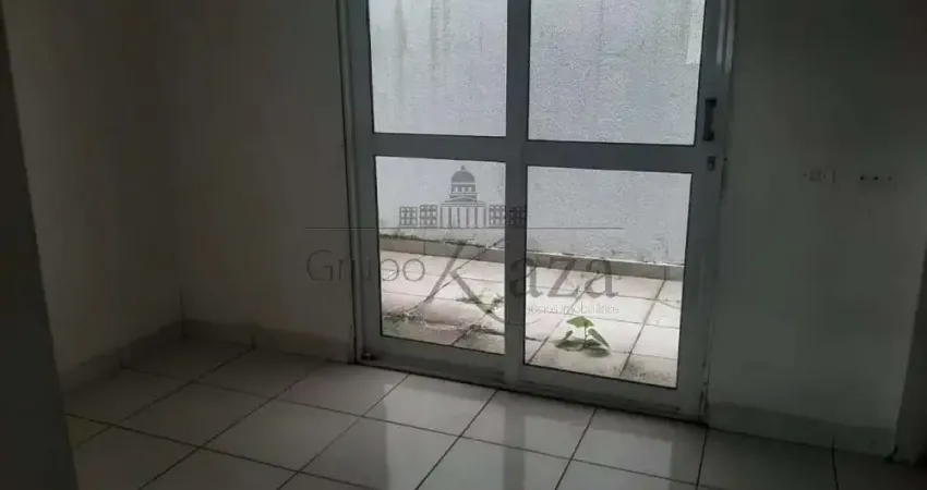 Casa sobrado em condomínio monte castelo residencial villa cambuí 3 dormitórios 70m²