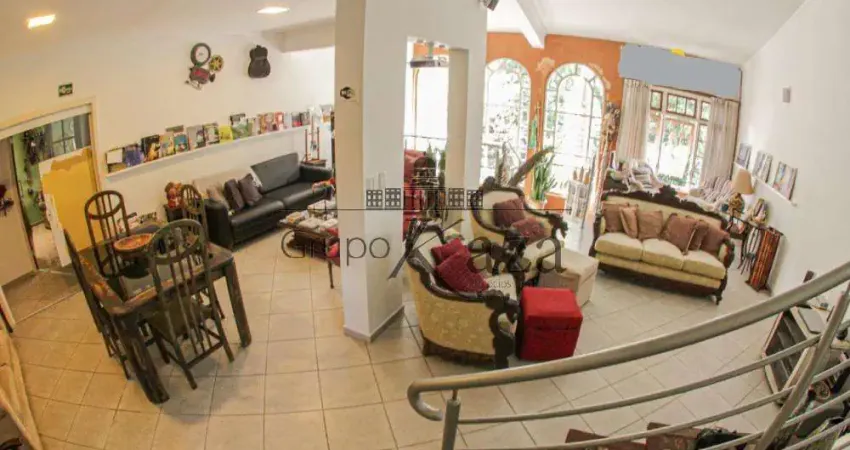 Casa comercial e residencial em Caçapava - Projeto Cultural iniciado !