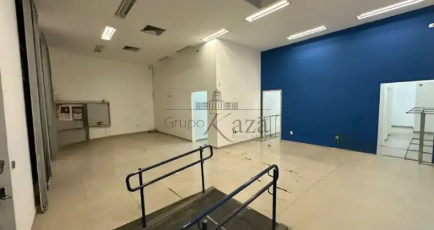 Prédio à venda na Praça Cônego Lima, 116 e 120, 712200, Centro, São José dos Campos