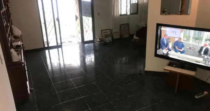 Casa com 3 quartos à venda na Rua Irmã Maria Demetria Kfuri, 742108, Jardim Esplanada, São José dos Campos
