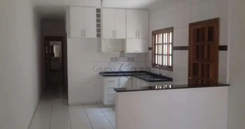 Casa com 2 quartos à venda na Avenida Hélio Siqueira Pinto, 732301, Residencial São Francisco, São José dos Campos
