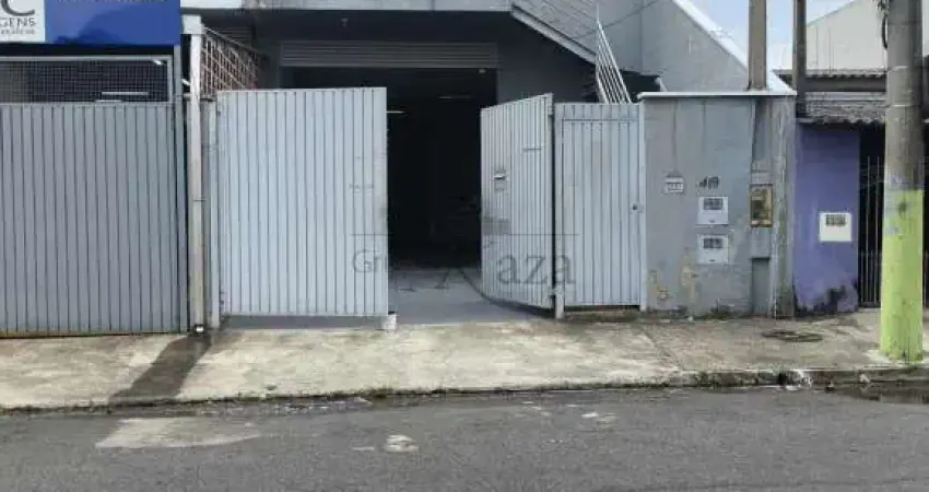 Galpão comercial com 3 kit nets - residencial santa paula - 200m². locação