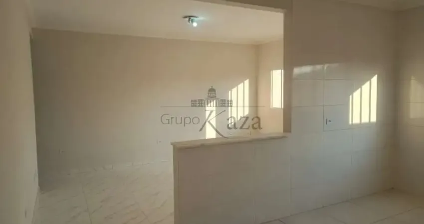 Oportunidade - Casa - Jardim Santa Julia - 2 Dormitórios - 80m².