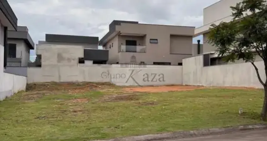 Oportunidade - Terreno em Condomínio - Condomínio Vem Viver Jacareí - Vivva Residencial Clube Jacareí - 250m².