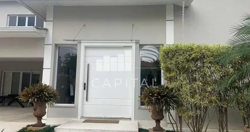 Linda casa, com alto padrão de acabamento a venda em santana de parnaíba/sp.