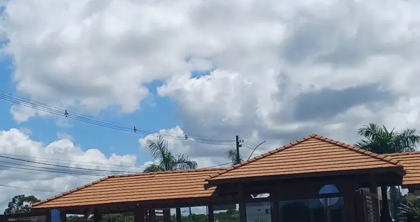 Casa Duplex com total privacidade 4 suítes energia solar