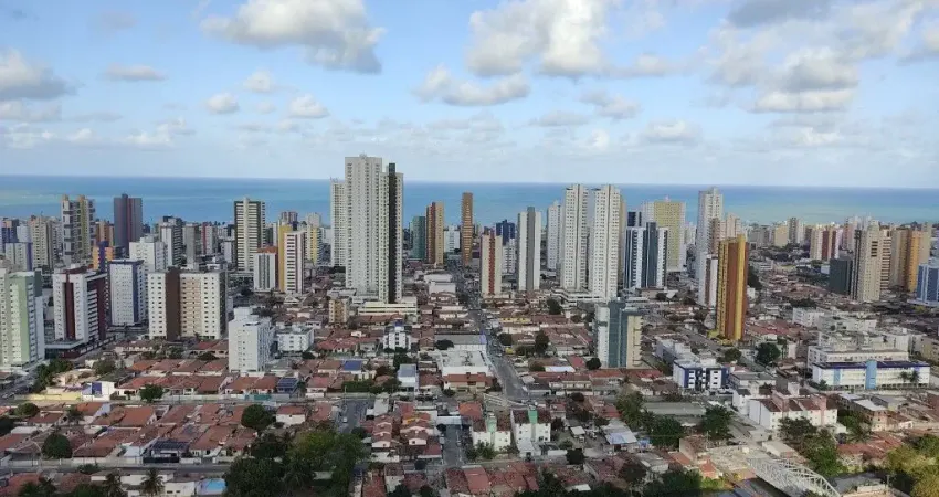 REF: AP003 - Apartamento à Venda, 3 suítes, João Agripino, Andar Alto