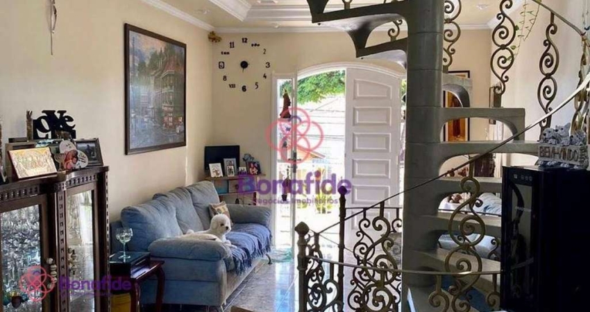 Casa com 3 dormitórios à venda, 203 m² por R$ 850.000,00 - Jardim São Vicente - Jundiaí/SP