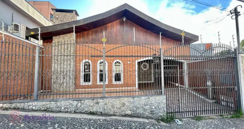 Casa com 3 dormitórios para alugar, 200 m² por R$ 3.942,97 - Centro - Campo Limpo Paulista/SP