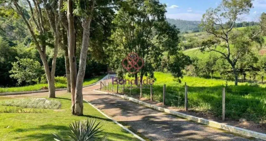 Rancho com 3 dormitórios à venda, 500 m² por R$ 1.500.000,00 - Chacara Nova Odessa - Atibaia/SP