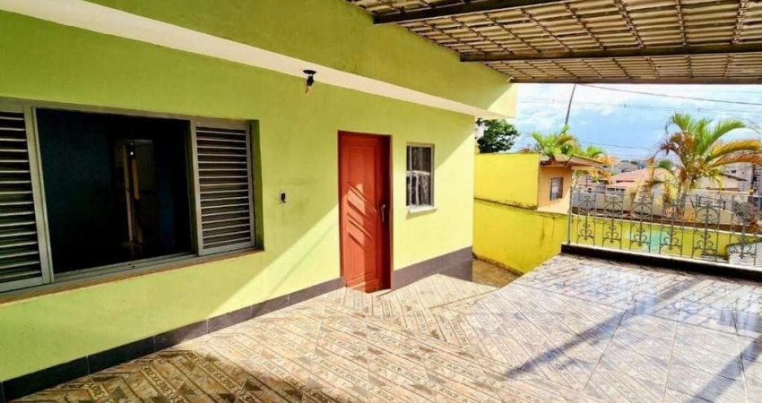 Sobrado com 4 dormitórios à venda, 280 m² por R$ 750.000,00 - Parque Brasília - Jundiaí/SP