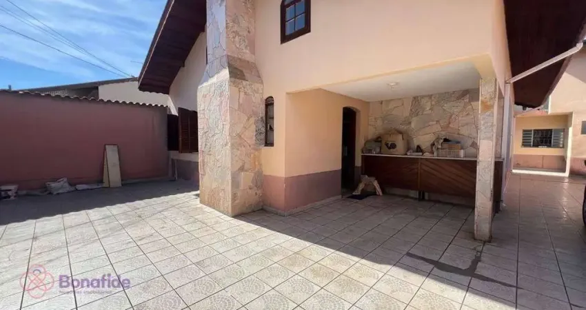 Casa com 3 dormitórios à venda, 198 m² por R$ 639.000,00 - Vila Santa Terezinha - Várzea Paulista/SP