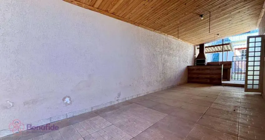 Casa com 2 dormitórios para alugar, 119 m² por R$ 2.680,00/mês - Jardim Pacaembu - Jundiaí/SP
