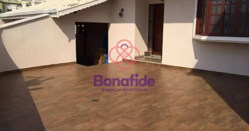 Casa com 3 quartos à venda na Rua Padre Arnaldo dos Santos, Vila Galvão, Jundiaí