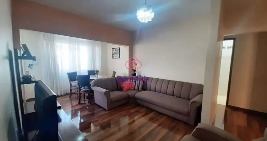 Casa com 3 quartos à venda na Rua Santa Inês, Vila Salermo, Jundiaí