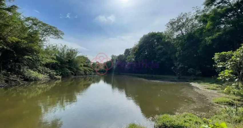 Sítio para venda, localizado no condomínio sítio corrupira, na cidade de jundiaí.