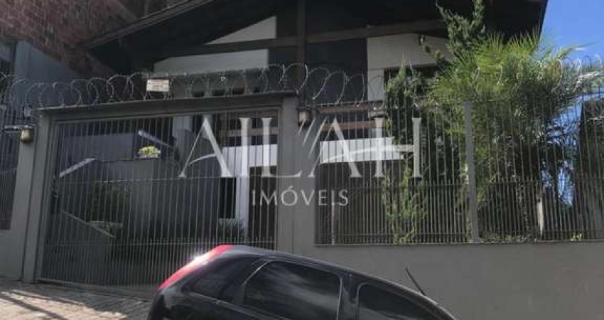 Casa com 4 quartos à venda no Vinhedos, Caxias do Sul 