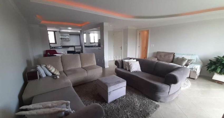 Excelente apto semimobiliado 167,99 m² privativos , no Bairro  Santa Catarina