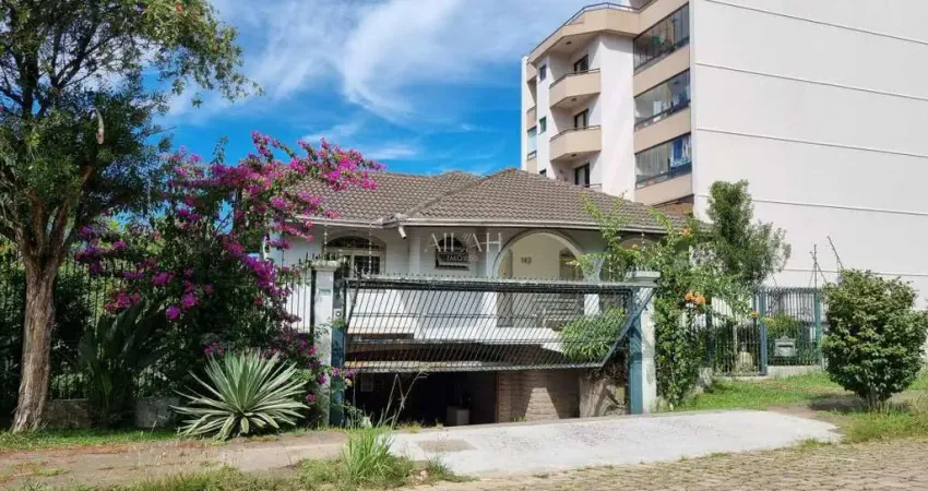 Excelente casa semimobiliada no bairro Colina Sorriso.