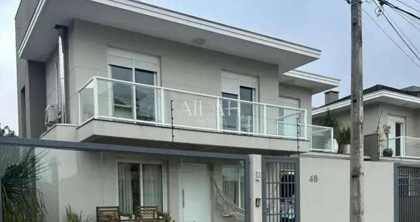 Excelente Residência mobiliada no Moinhos de Vento N.S. Saúde  com 198 m2