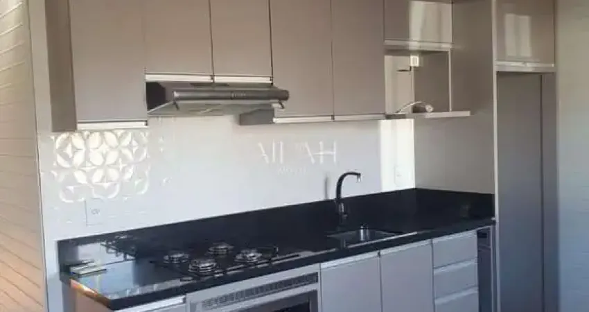 Casa semimobiliada no colina sorriso, com 02 dormitórios (01 suíte) e excelente pátio