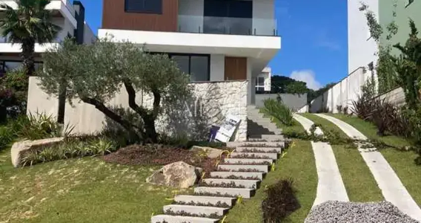 Casa à venda na Estrada Vereador Ary Antônio Bergozza, Nossa Senhora da Saúde, Caxias do Sul