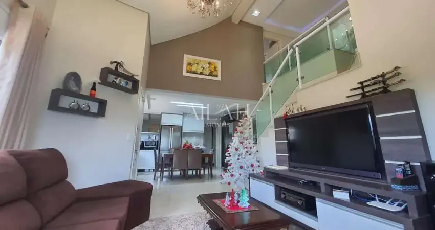 Casa com 3 quartos à venda na Rua Antônio Broilo, 242, São Luiz, Caxias do Sul