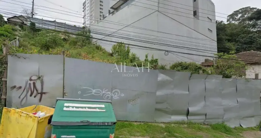 Terreno à venda na Rua Professor Antônio Machado Rosa, Cristo Redentor, Caxias do Sul