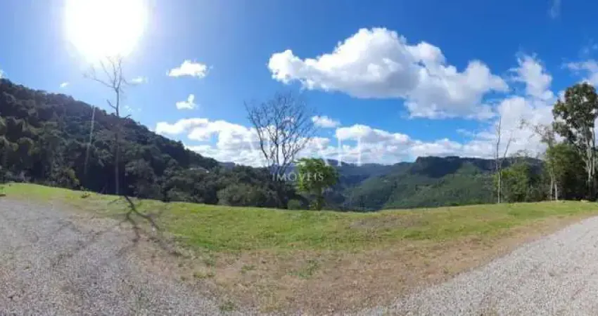 Excelente chácara de 3 hectares com pavilhão a apenas 4km da zona urbana em são virgílio