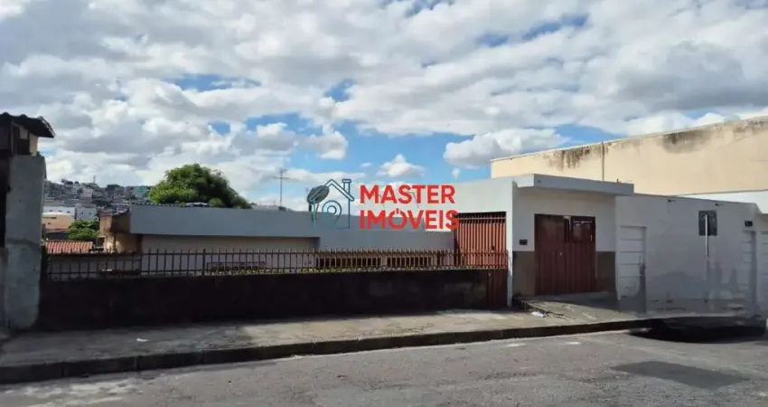 Casa com 3 quartos à venda na Clóvis de Souza Munhoz, Regina, Belo Horizonte