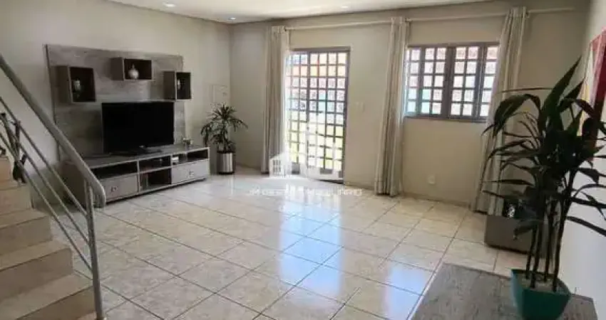 Sobrado 3 dormitórios sendo 1 suíte, Jd Prestes de Barros