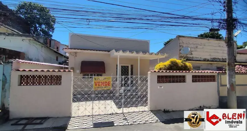 Venda Casa de 02 Quartos em vila residencial em Santa Cruz-RJ