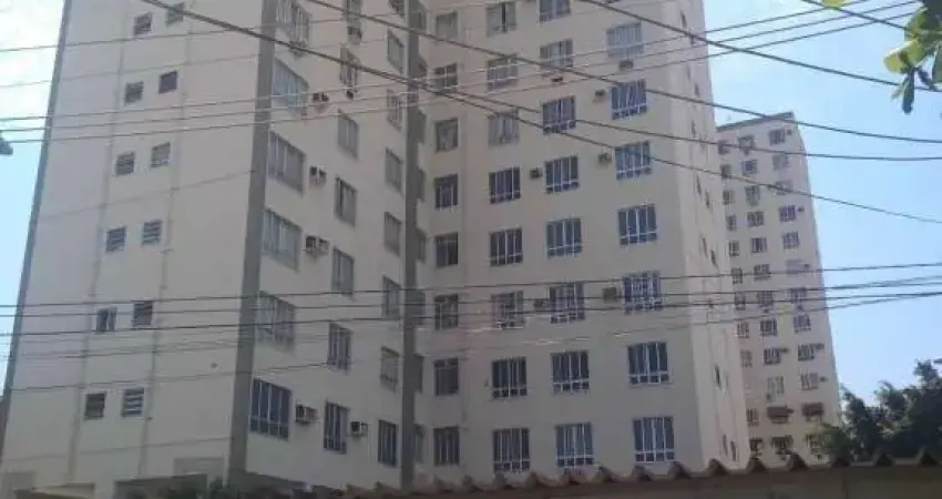 Apartamento com 2 quartos para alugar na Rua Dom Pedro I, 73, Santa Cruz, Rio de Janeiro