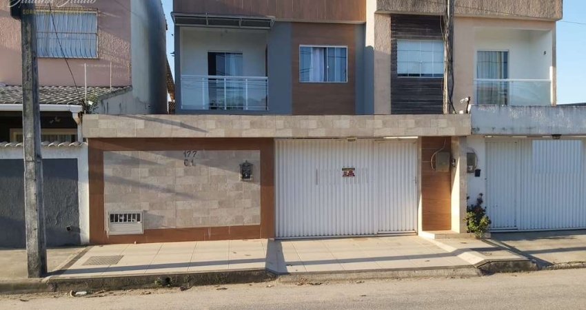 CASA DUPLEX COM 3 QUARTOS SENDO 1 SUÍTE A VENDA NO BAIRRO OURO VERDE EM RIO DAS OSTRAS RJ