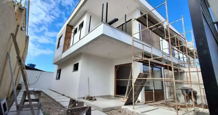CASA DUPLEX COM 3 SUÍTES A VENDA NO BAIRRO RECREIO EM RIO DAS OSTRAS RJ