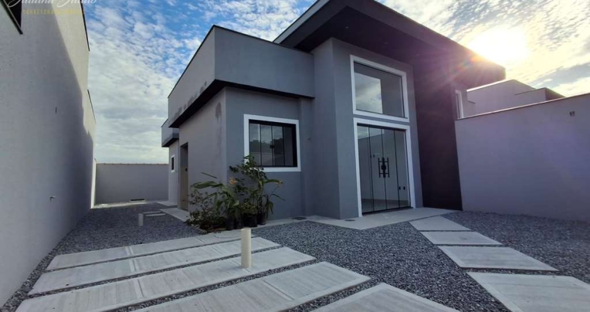 CASA LINEAR COM 2 QUARTOS SENDO 1 SUÍTE A VENDA NO BAIRRO ENSEADA DAS GAIVOTAS EM RIO DAS OSTRAS RJ