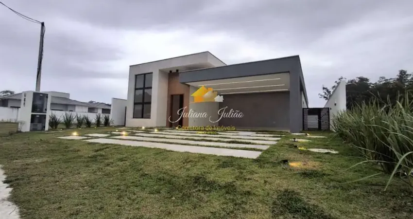 CASA LINEAR EM ALTO PADRÃO COM 3 QUARTOS SENDO 2 SUÍTES, PISCINA A VENDA NO VIVERDE 2 EM RIO DAS OSTRAS RJ.