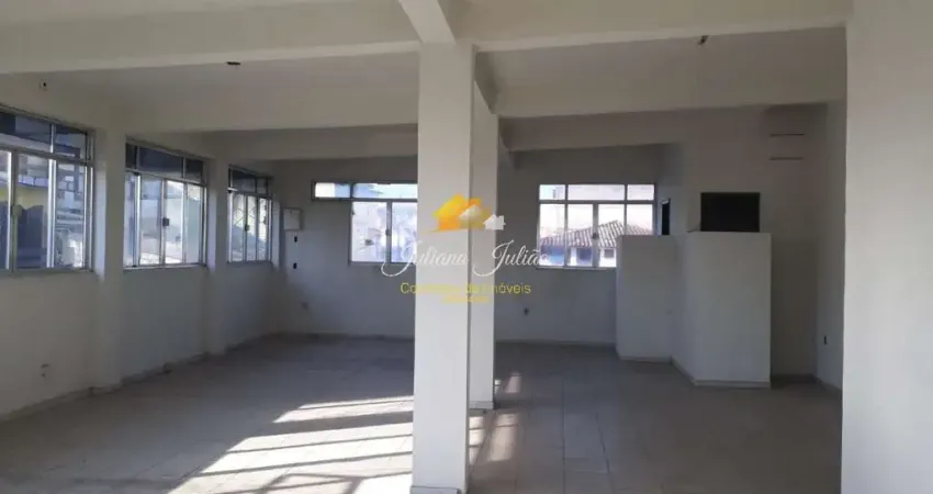 SALA COM 80 M² PARA LOCAÇÃO NO PARQUE AEROPORTO EM MACAÉ.