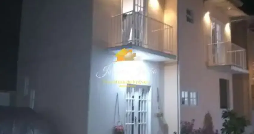 Casa duplex com 2 quartos a venda no bairro extensão do bosque em rio das ostras rj